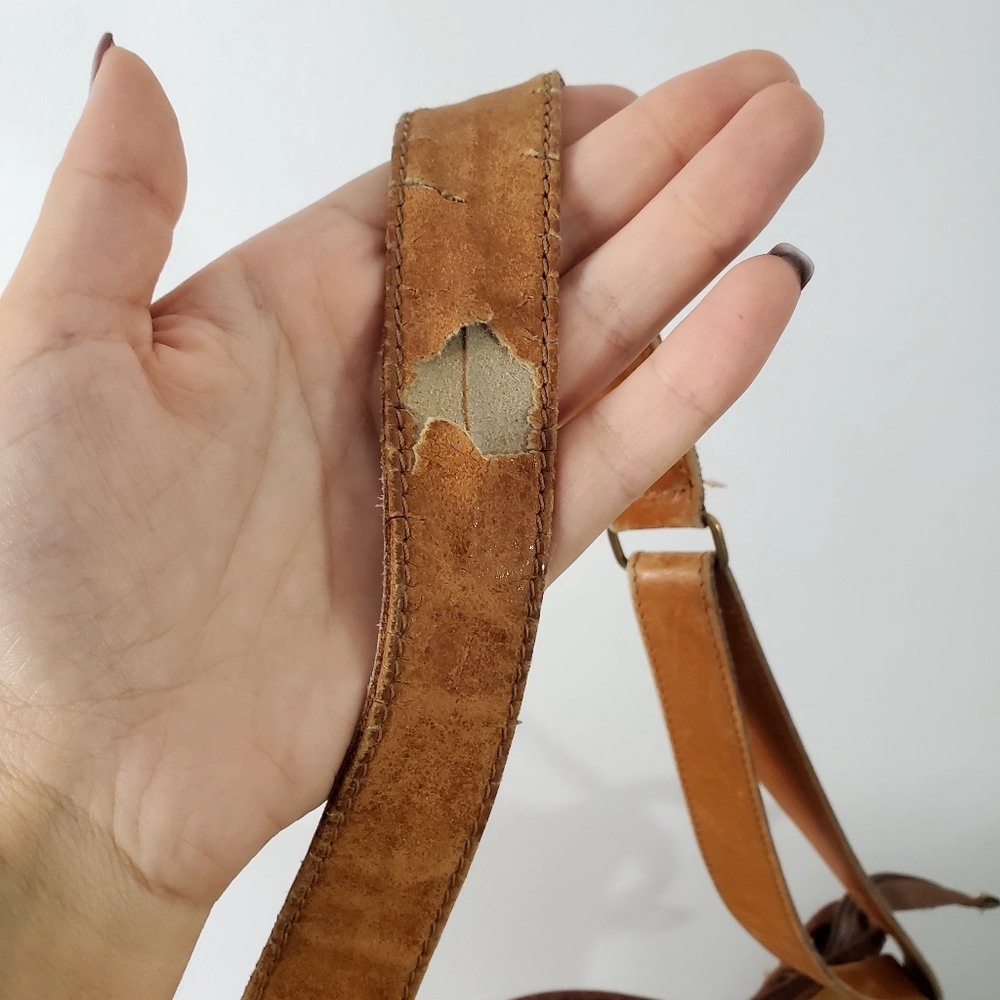 Roots Leather Extra Large Hobo Bucket Shoulder Crossbody Bag Made in Canada - Picture 9 of 15